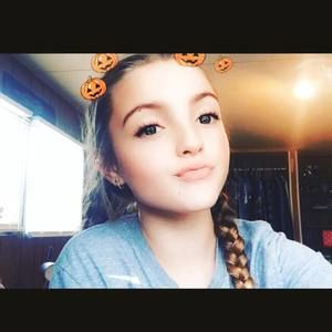 Meet your Posher, Abigail